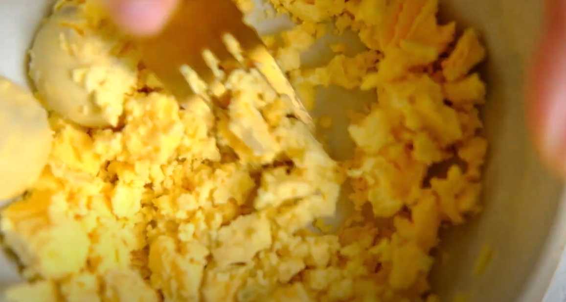 Okroshka classique avec kvas - Étape 6