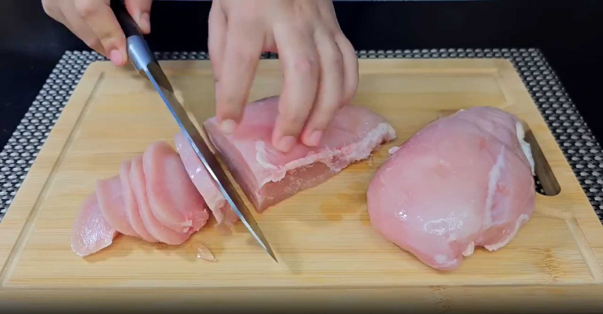 Médaillons de poulet en pâte à frire - Étape 1