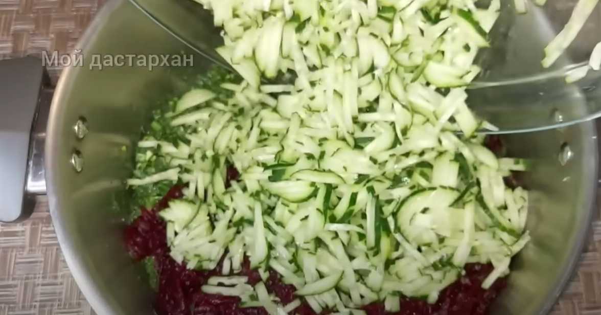 Bortsch froid aux betteraves bouillies - Étape 6