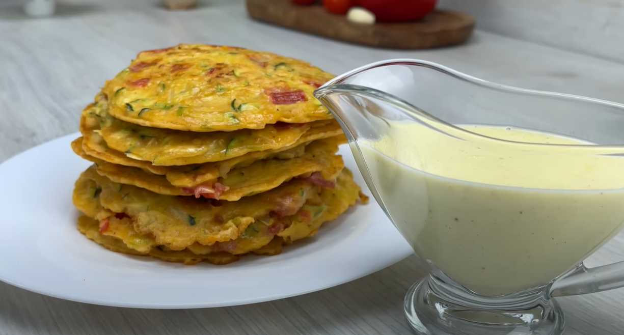 Kål- och grönsakspannkakor med ostsås - Steg 17