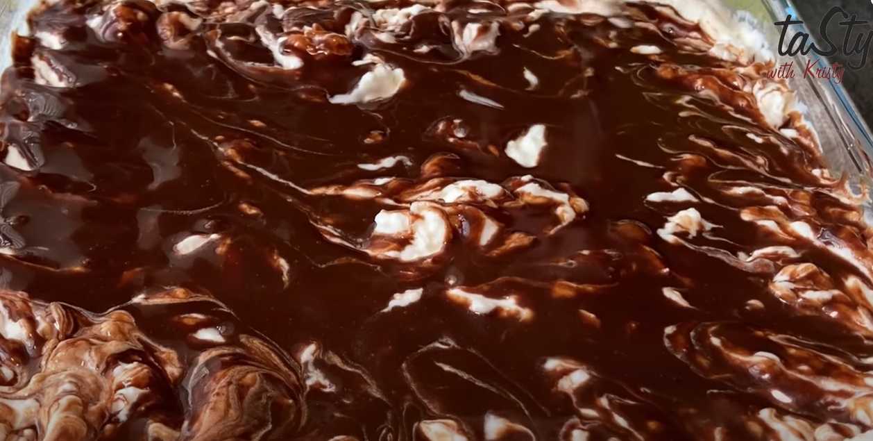 Crème glacée à la noix de coco Bounty Étape 6