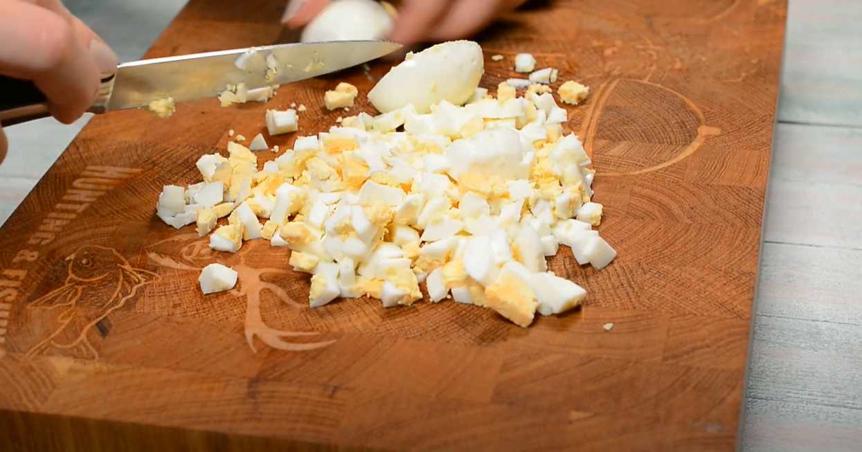 Salade de crabe à la coréenne avec fromage et carottes - Étape 5