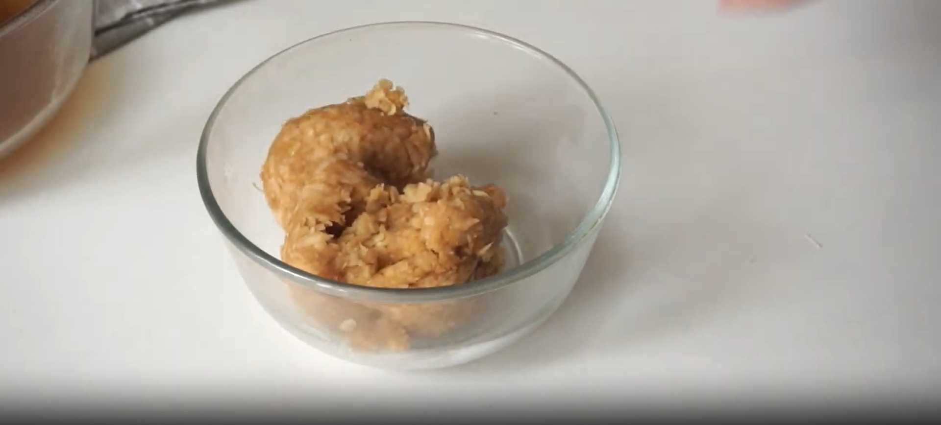 Tarte aux pommes moelleuse et juteuse - Étape 4