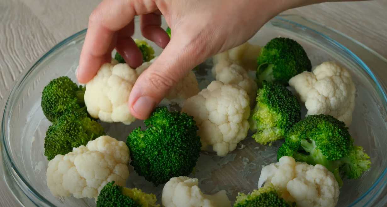 Brocoli et chou-fleur cuits au four avec du tofu - Étape 6