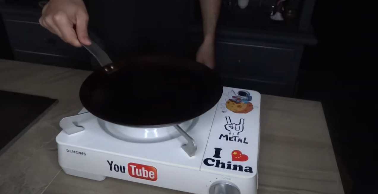 Sandwich classique au beurre de cacahuète et à la confiture - Étape 3