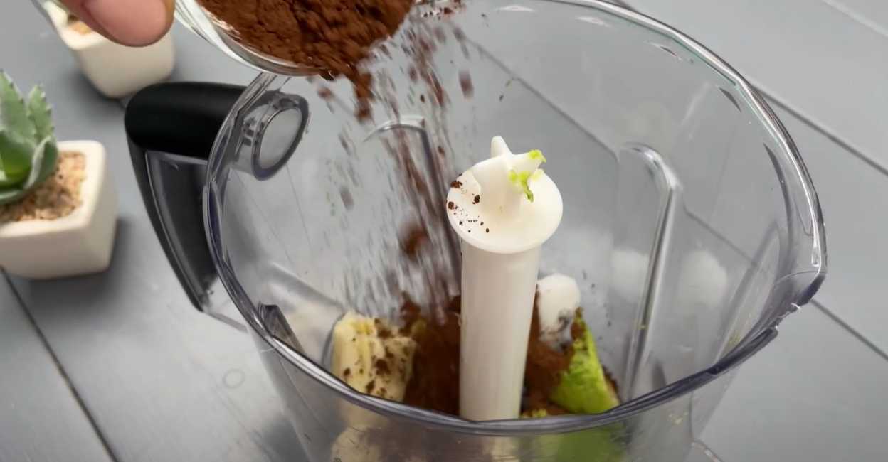 Dessert aux fruits et au chocolat sans cuisson - Étape 8