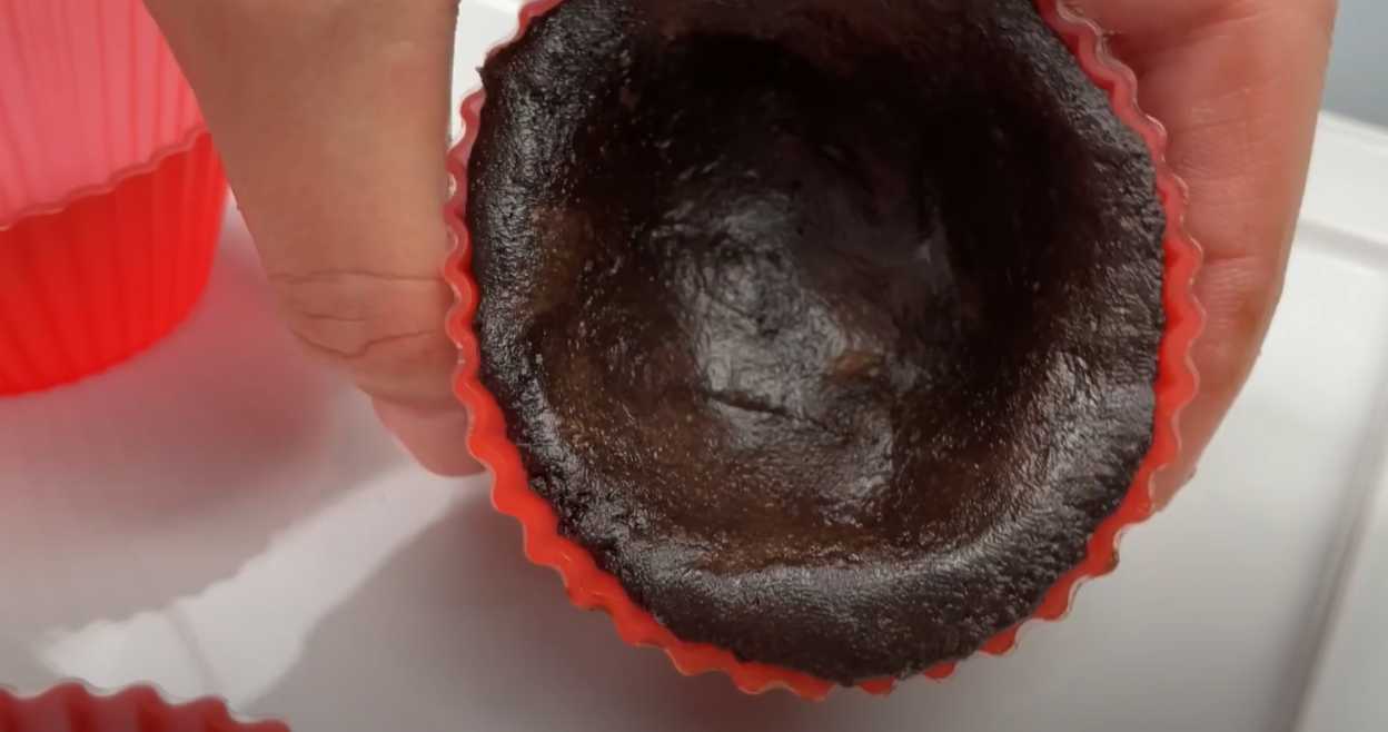 Dessert aux fruits et au chocolat sans cuisson - Étape 4