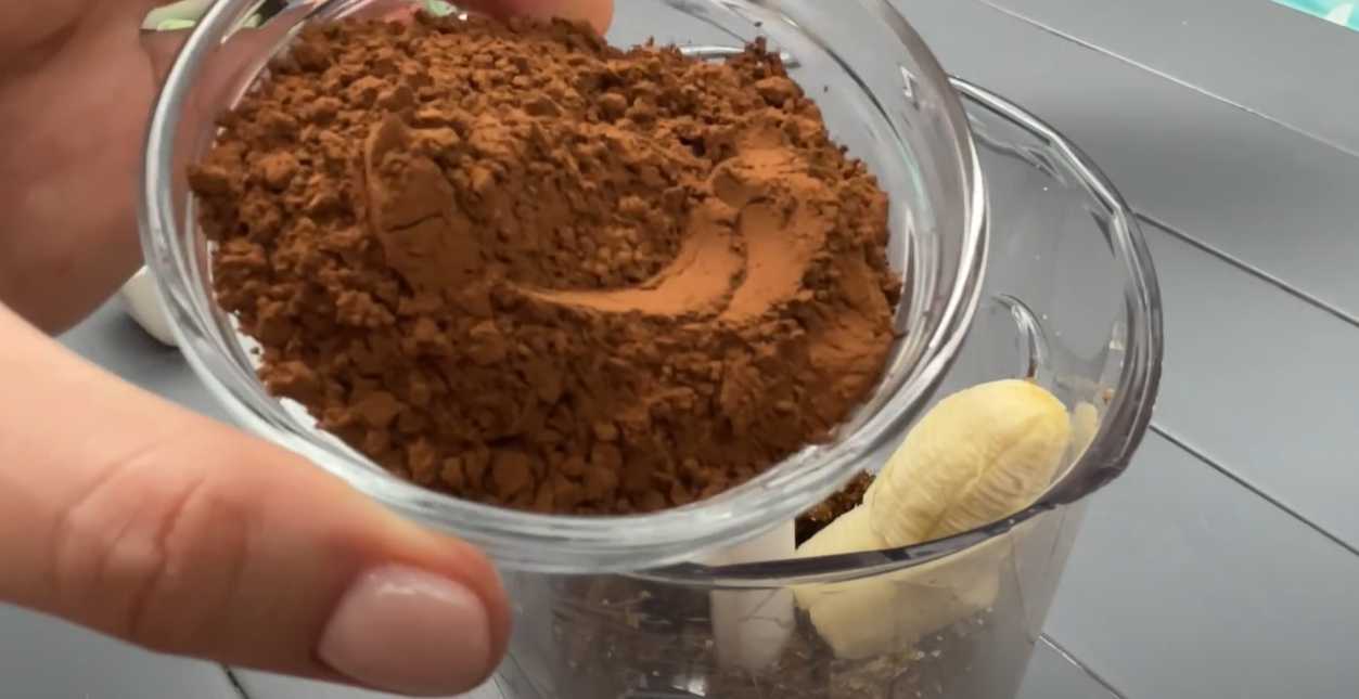 Dessert aux fruits et au chocolat sans cuisson - Étape 2