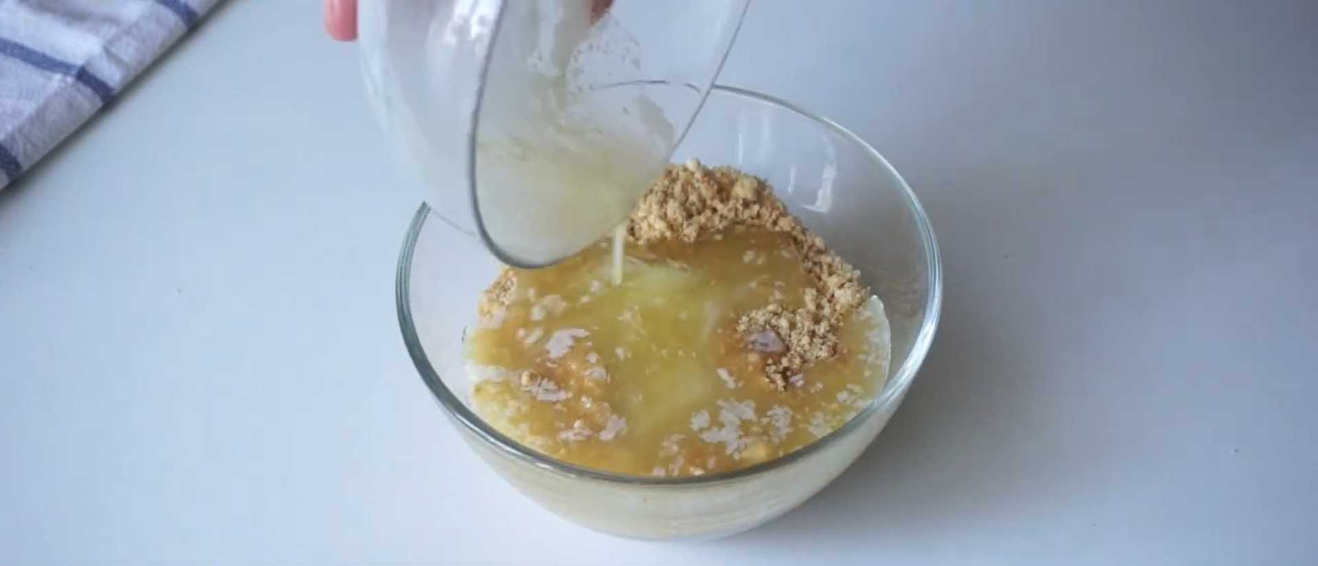 Gâteau aux fraises sans cuisson - Étape 2