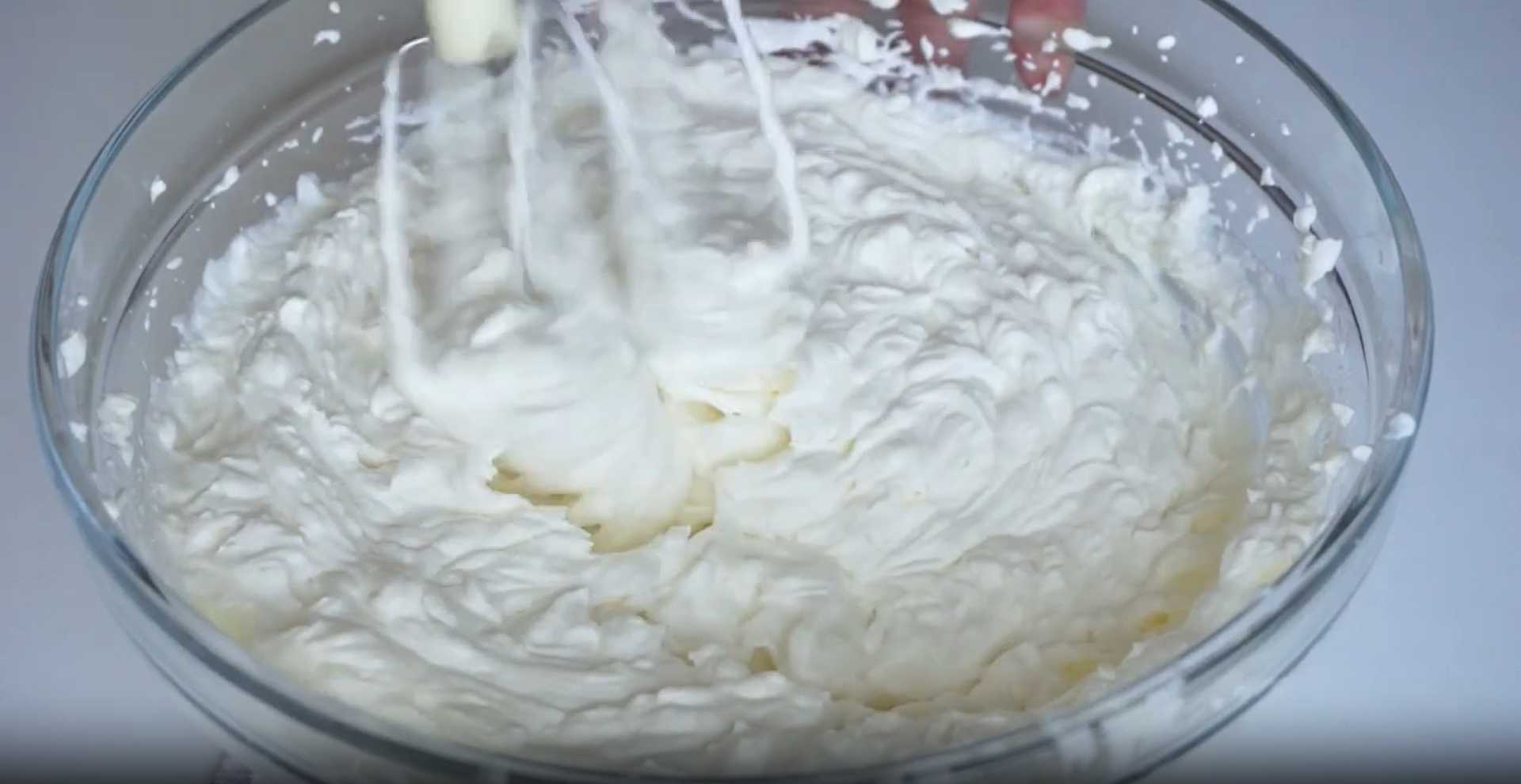 Gâteau aux fraises sans cuisson - Étape 8