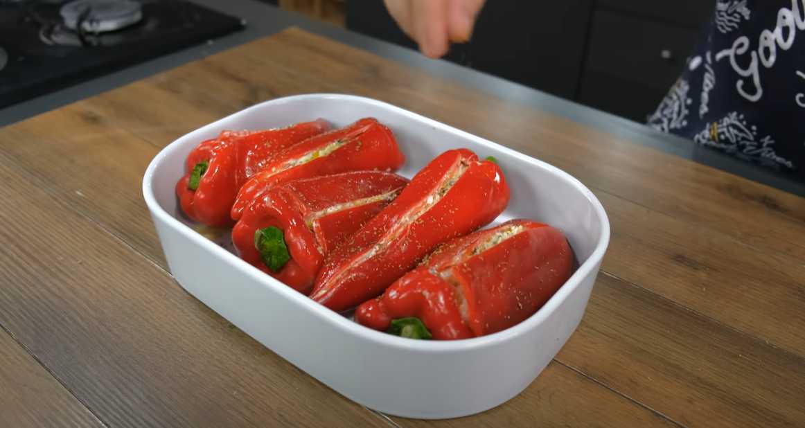 Poivrons rouges farcis à la feta - Étape 12