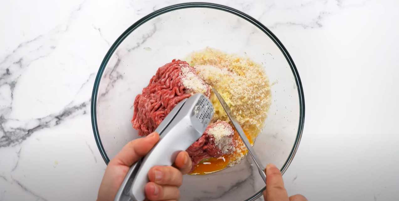 Boulettes de viande à la marocaine dans du pain pita - Étape 3