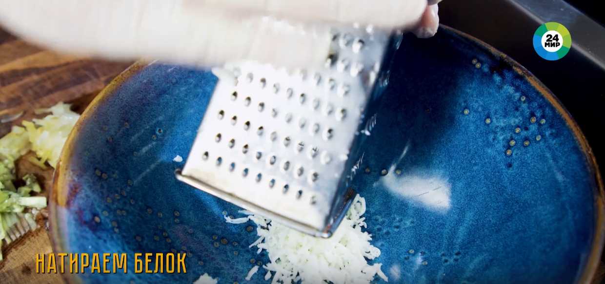 Okroshka au poulet fumé - Étape 9