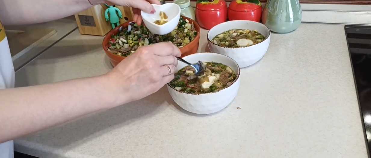 Okroshka au bœuf et au kvas - Étape 6