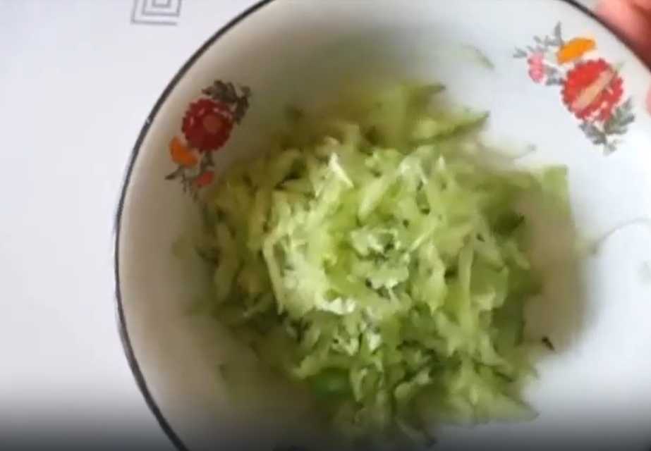 Okroshka aux radis et pommes de terre à l'eau avec mayonnaise - Étape 2