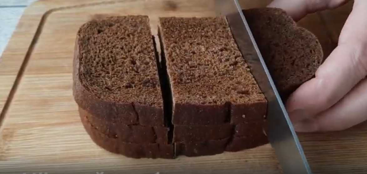 Kvas de pain Okroshka maison - Étape 1