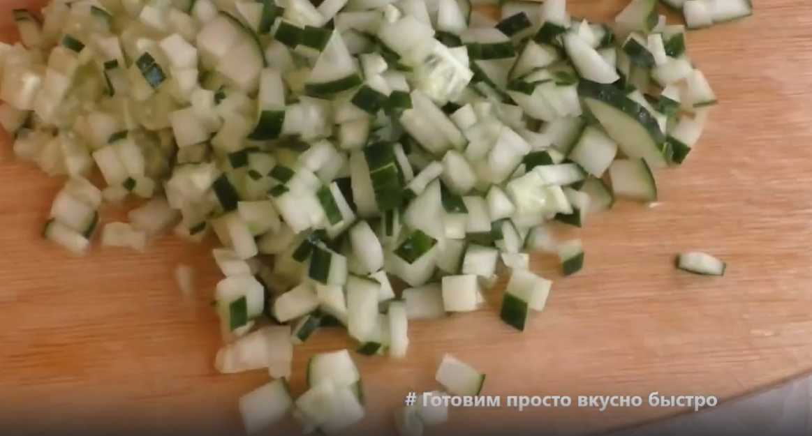 Okroshka au kvas et à la viande - Étape 4