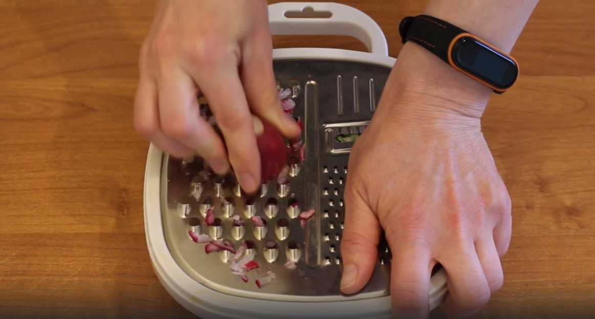 Okroshka au kéfir et au poulet - Étape 4