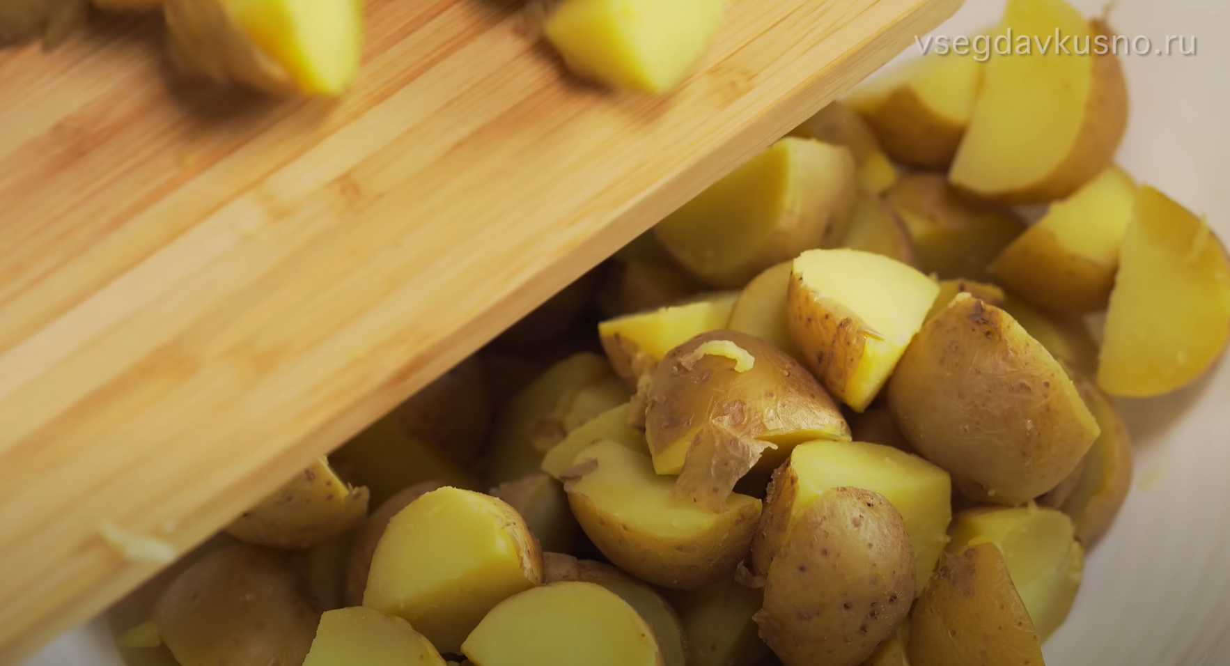 Salade de pommes de terre aux harengs et cornichons - Étape 3