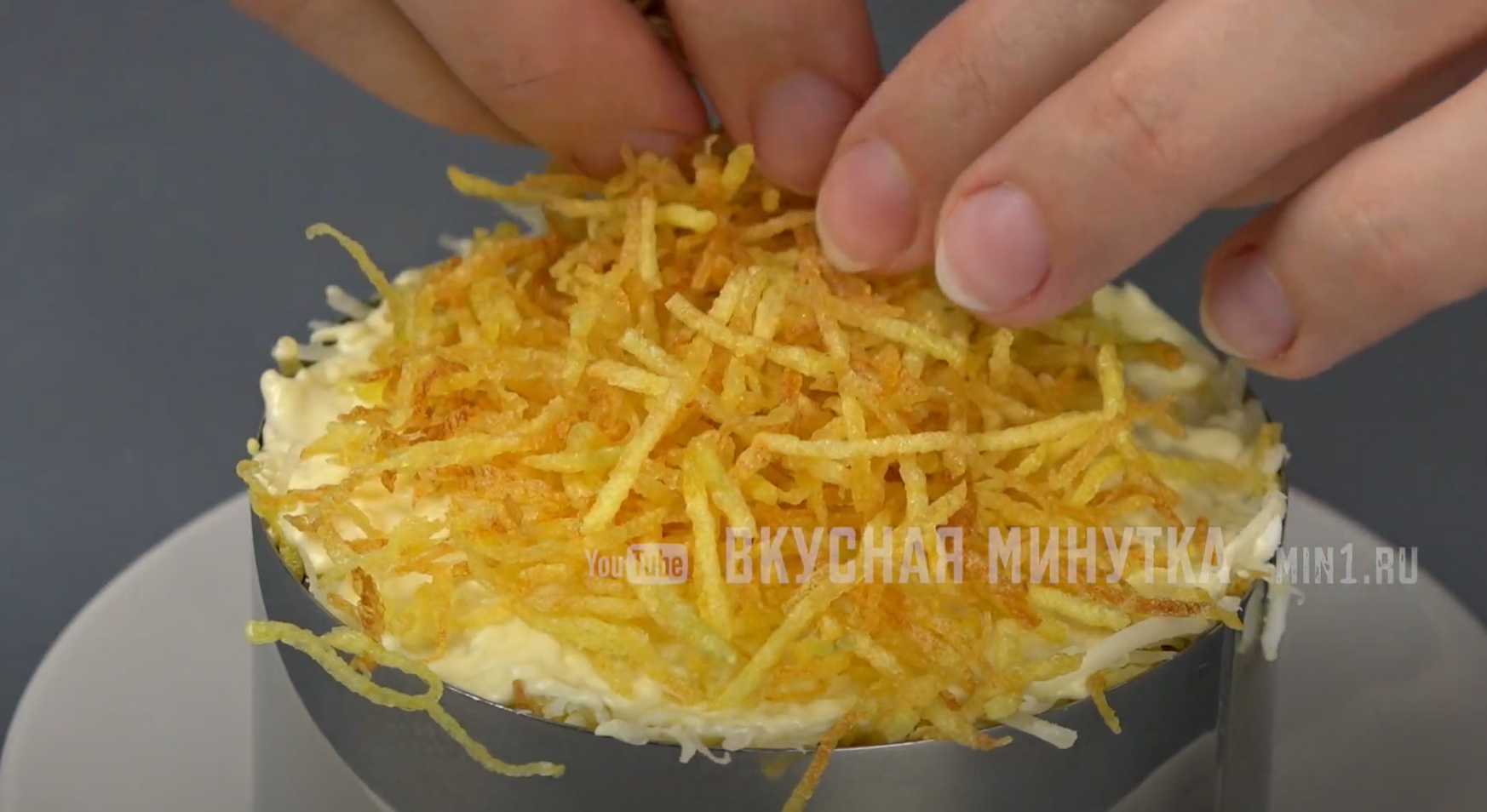 Salade en couches avec pommes de terre à tarte - Étape 11