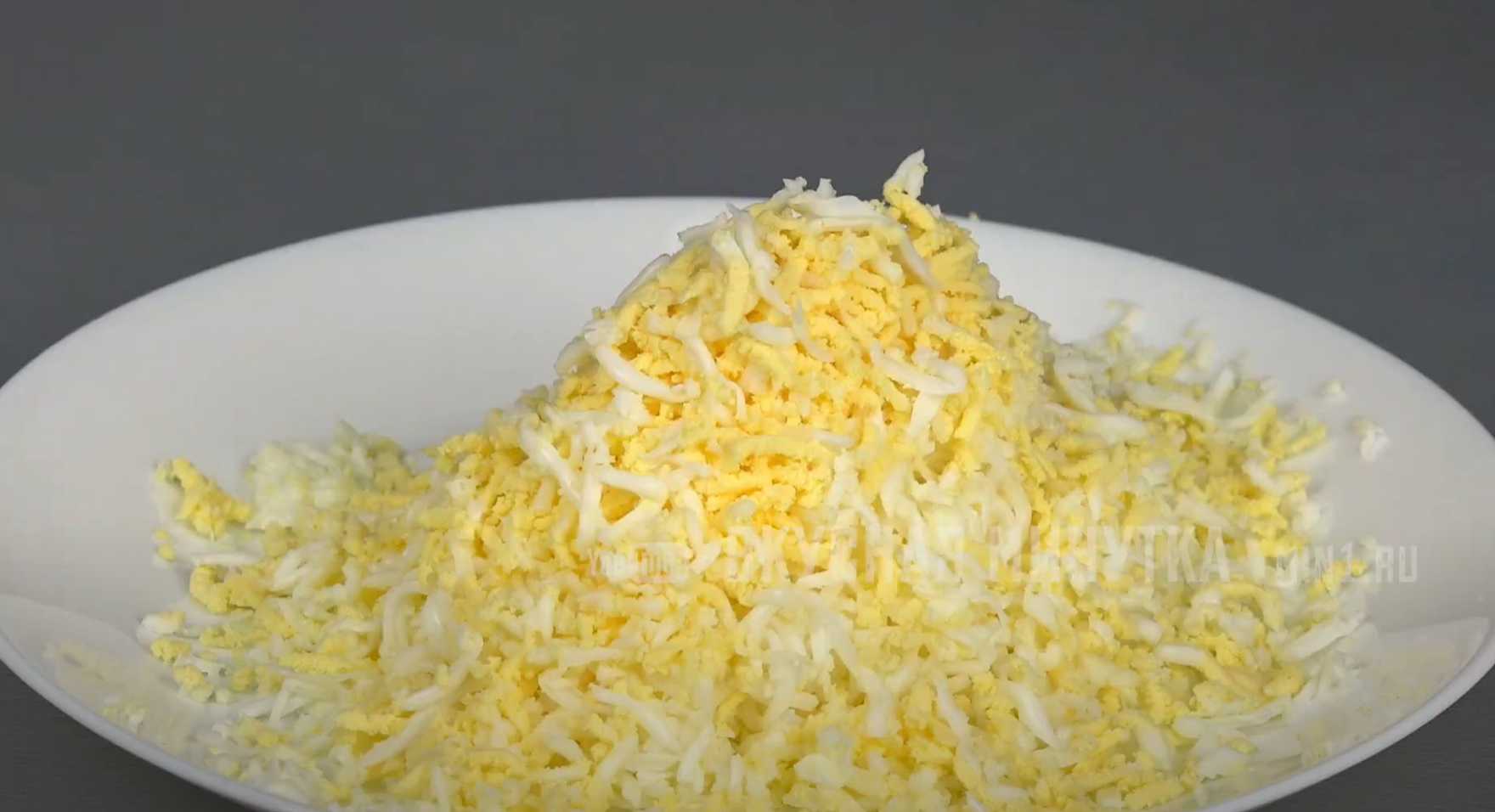 Salade en couches avec pommes de terre à tarte - Étape 2