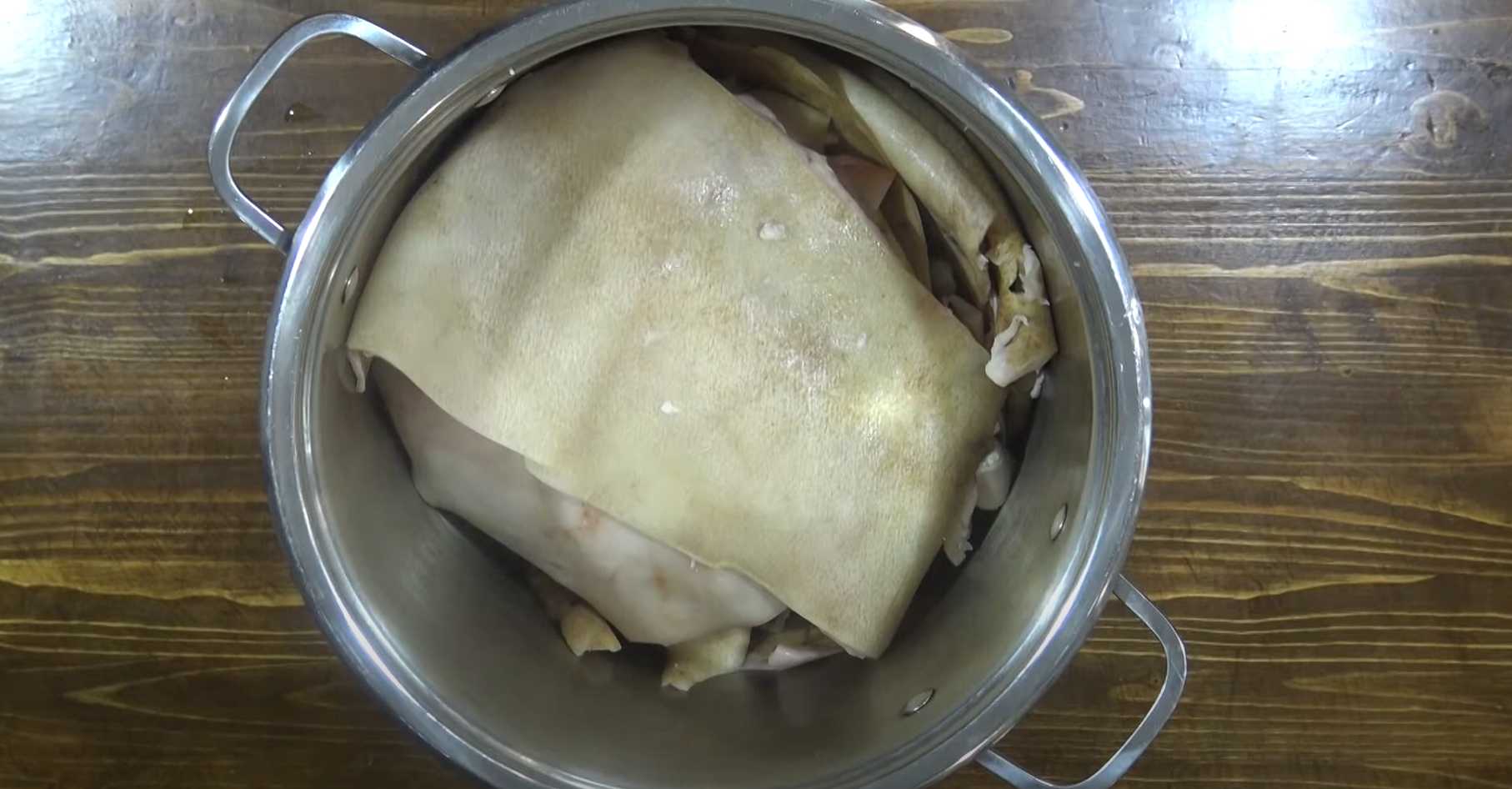 Apéritif de couenne de porc « Personnage masculin » - Étape 2