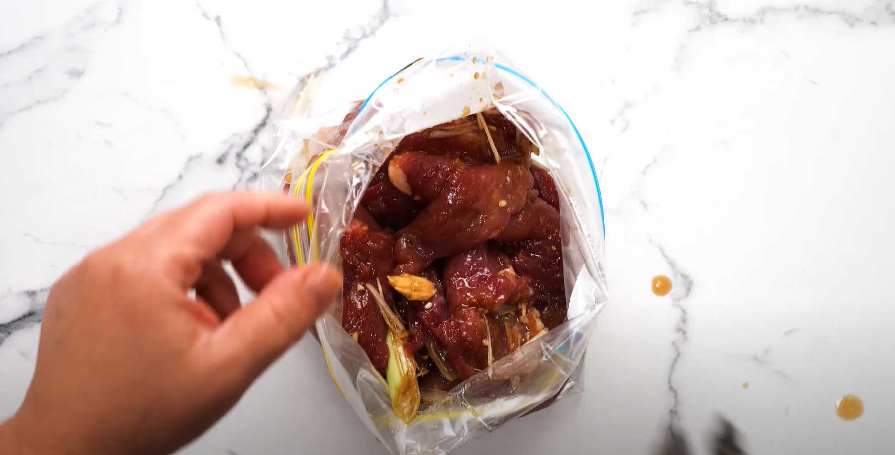 Épaule de porc marinée à la vietnamienne - Étape 5