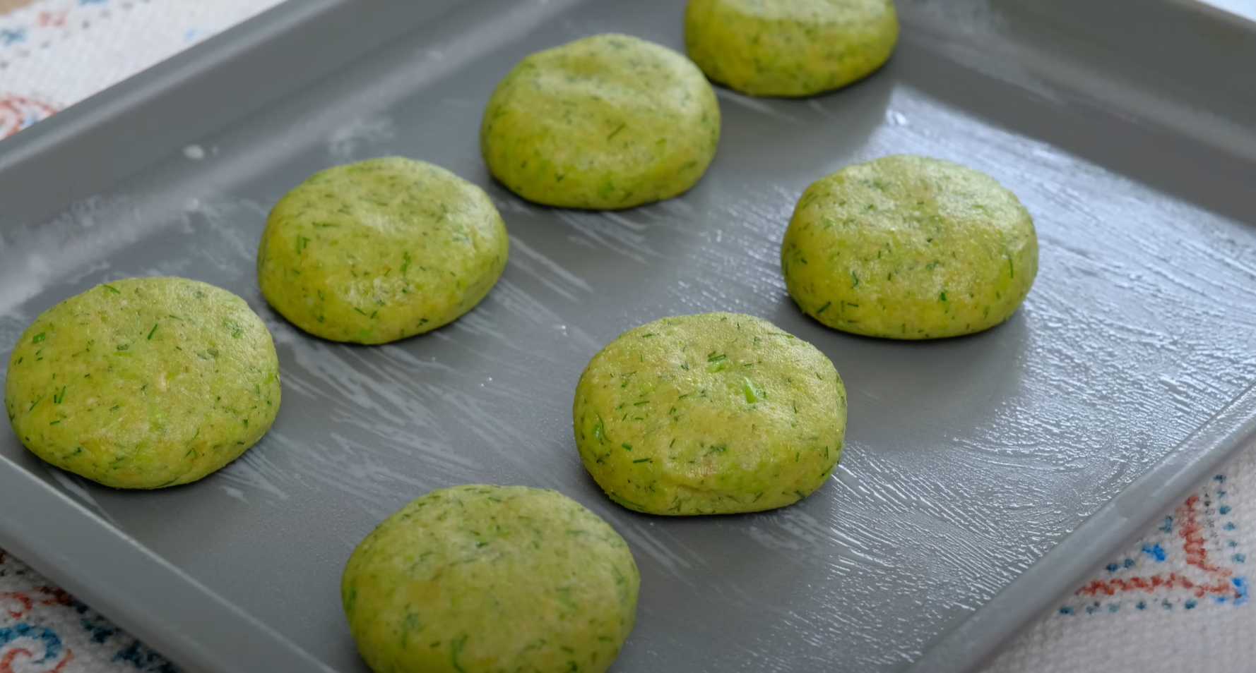 Falafels végétaliens aux pois chiches et aux pois - Étape 9