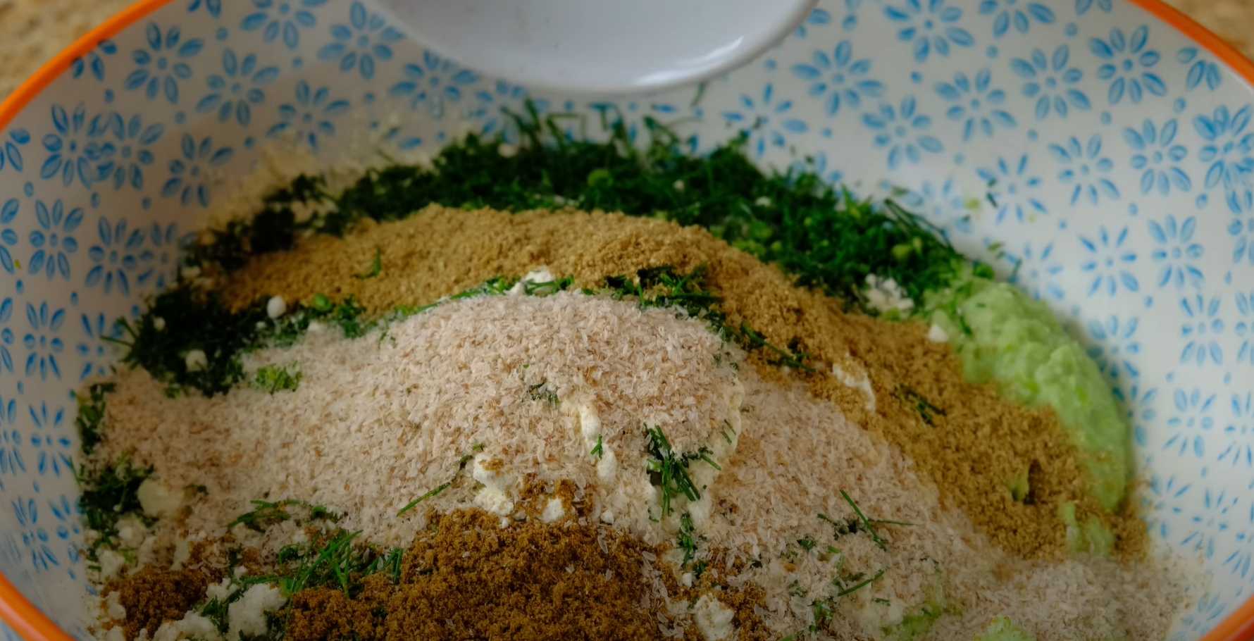 Falafels végétaliens aux pois chiches et aux pois - Étape 7