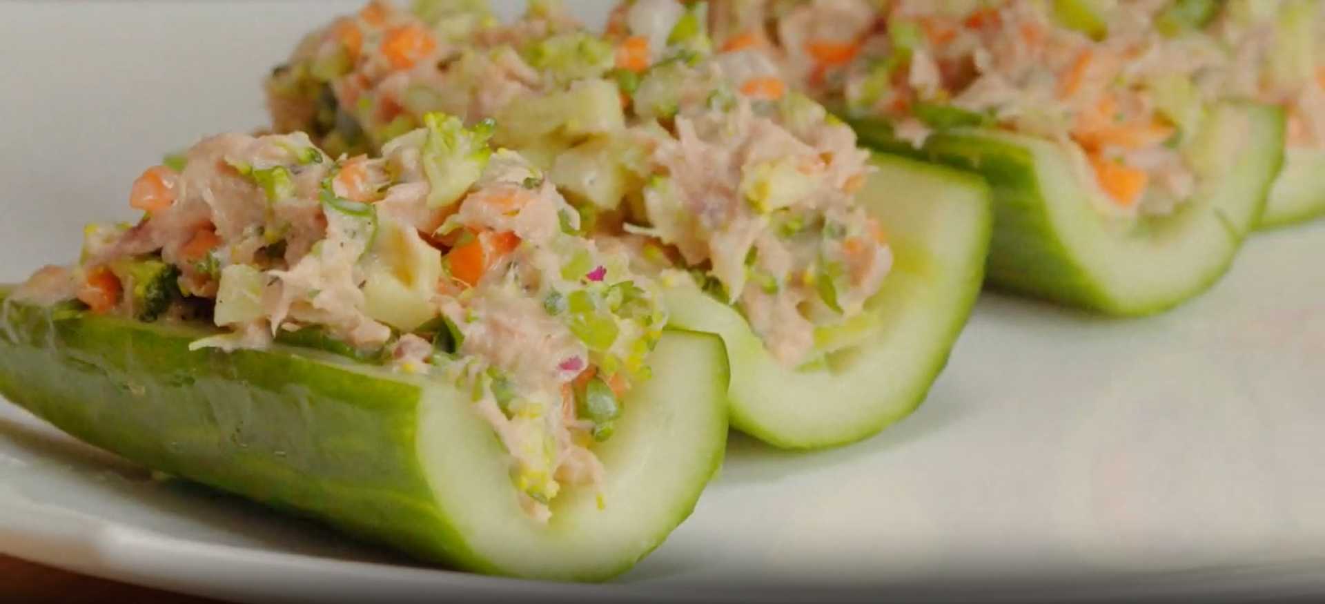 Salade de thon festive au concombre - Étape 4