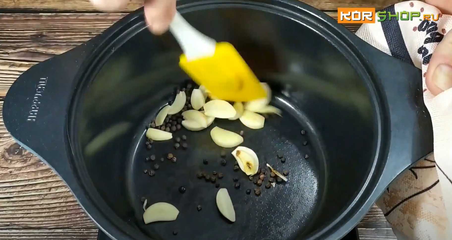 Soupe de côtes de porc Dweji kalbi tan-Étape 5