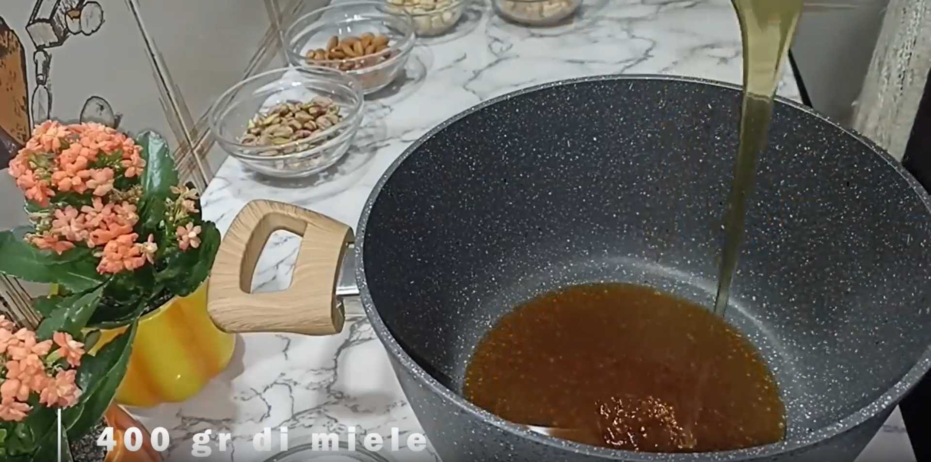 Nougat blanc aux noix - Étape 1