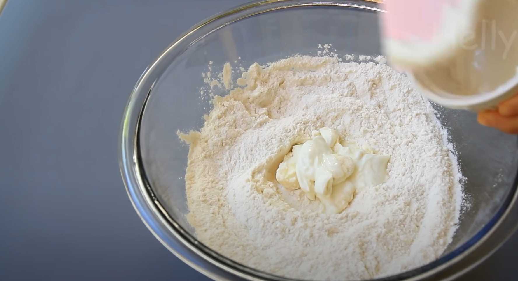 Pita au yaourt à la levure - Étape 2