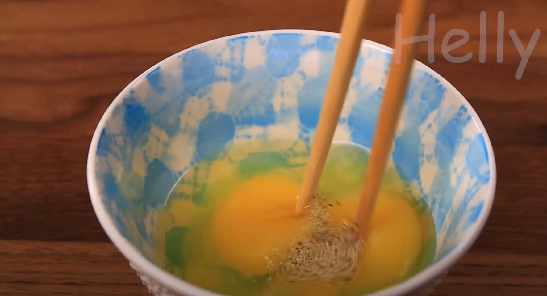 Quesadilla aux deux œufs garnis - Étape 1