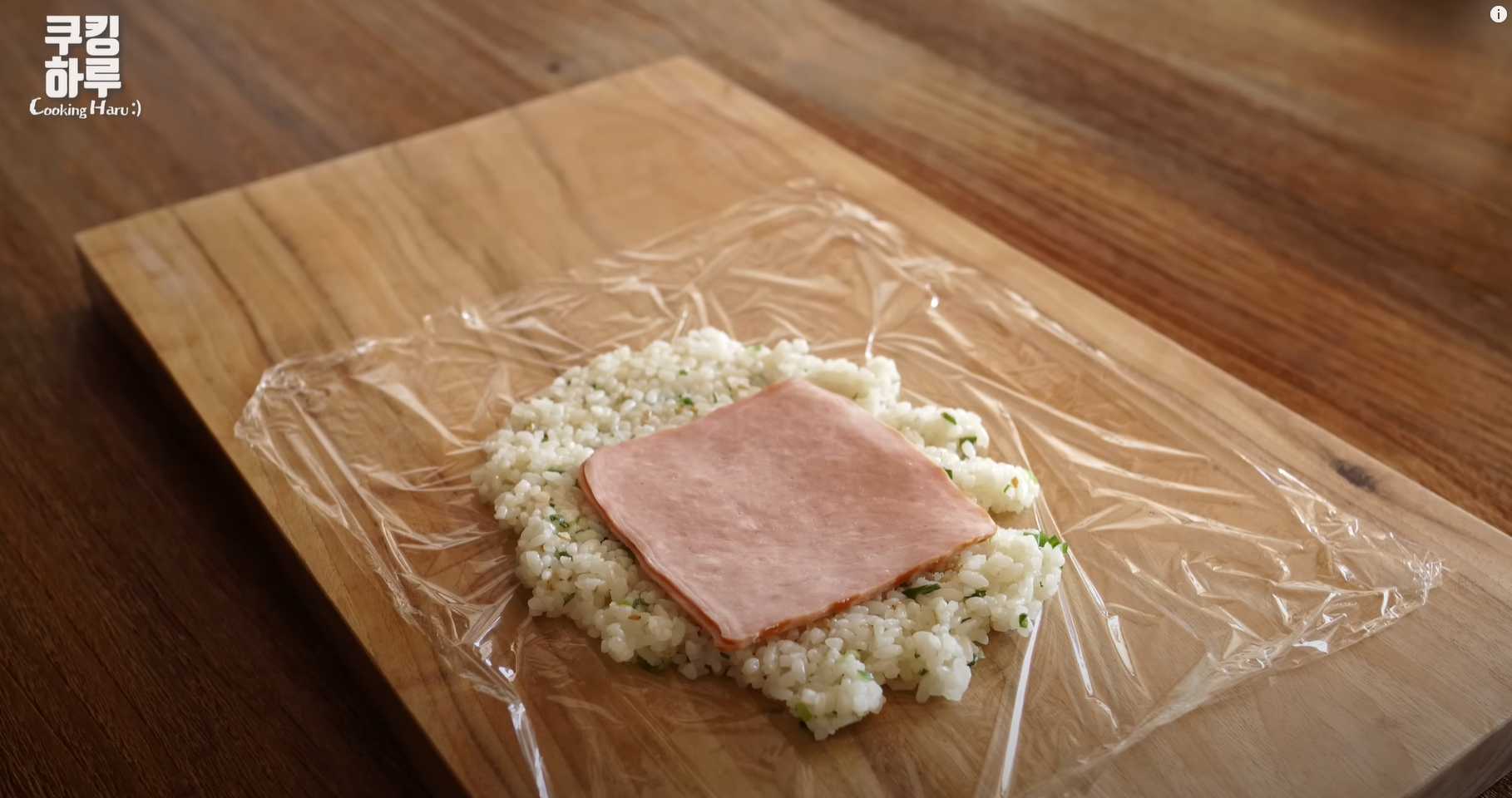 Rouleaux de printemps aux œufs et au riz avec du bacon - Étape 6