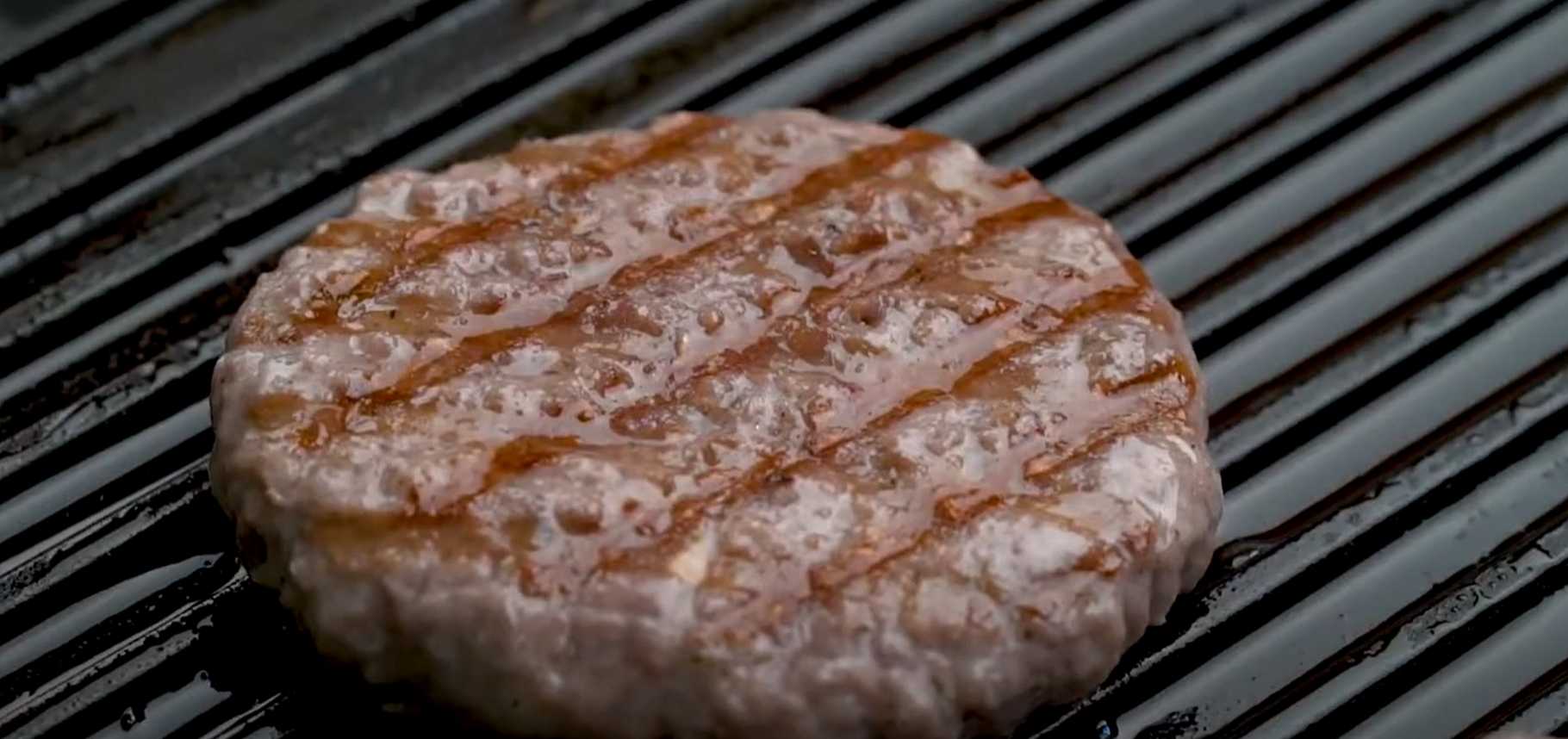 Burgers de veau à la confiture d'oignons et au camembert - Étape 9