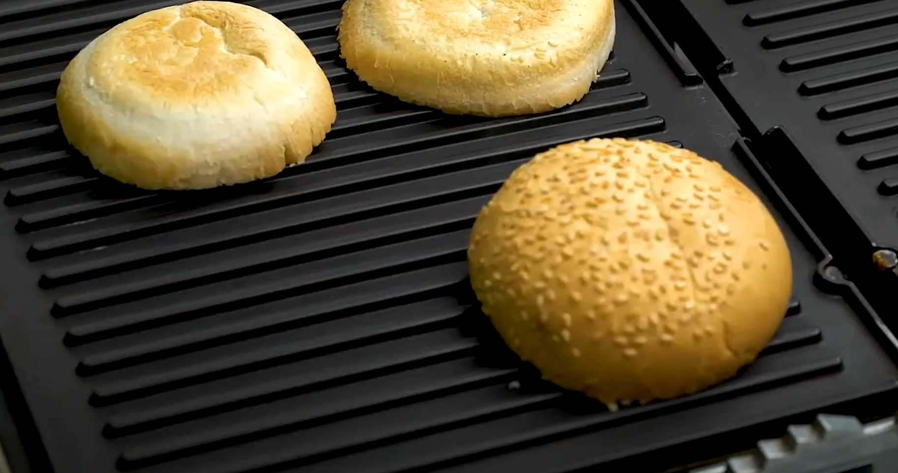 Burgers de veau à la confiture d'oignons et au camembert - Étape 5
