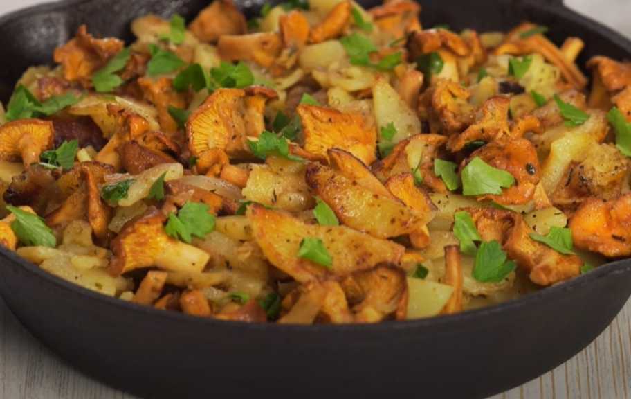 Recette : Pommes de terre sautées aux chanterelles à la poêle
