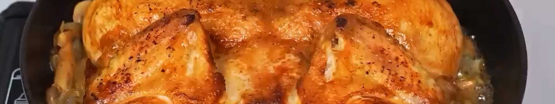 Poulet frit aux champignons et aux oignons