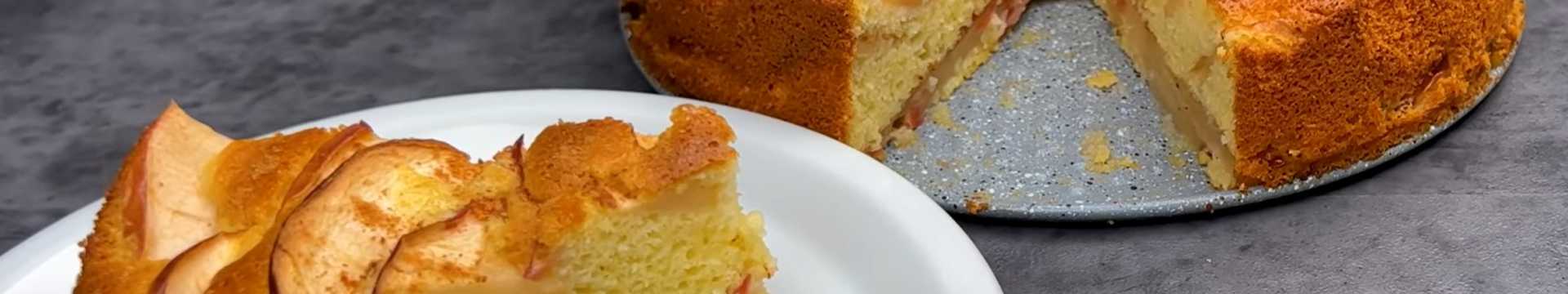 Charlotte aux pommes et à la cannelle