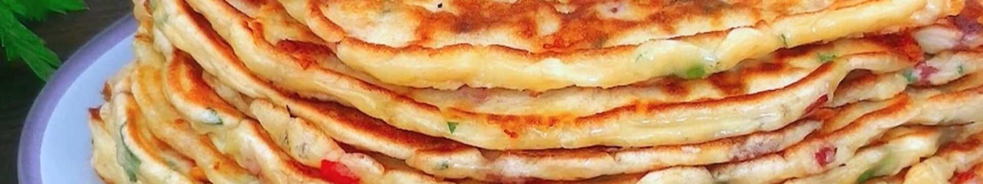 Pains plats aux légumes et aux herbes