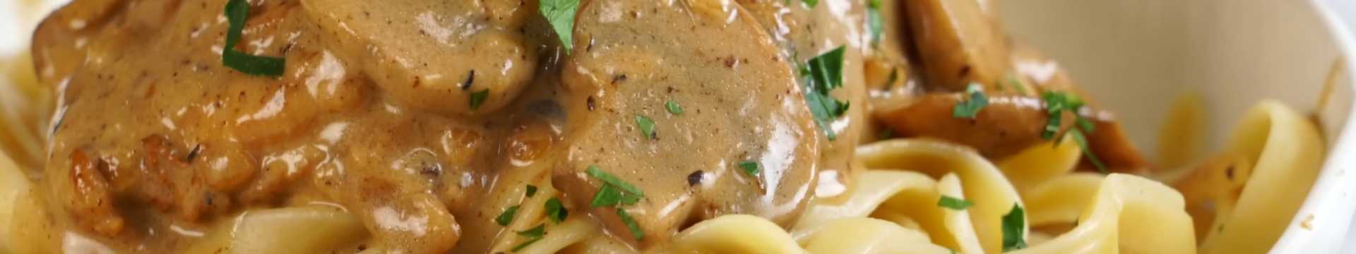Poulet Stroganoff aux champignons