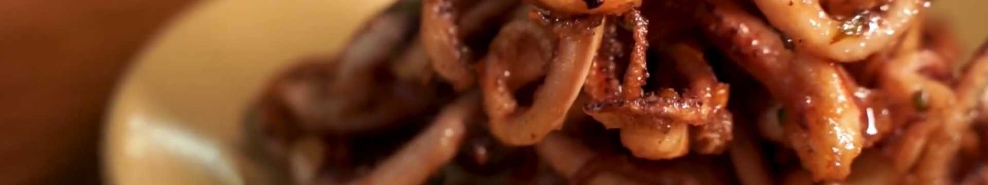 Tentacules de calamar au poivre et au sel