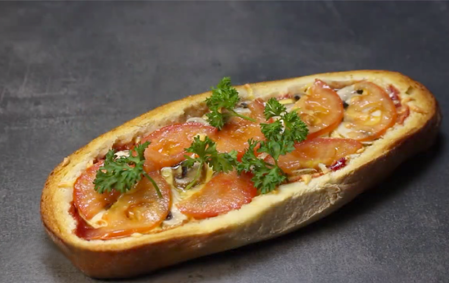 Recette : Mini pizzas sur pain au four