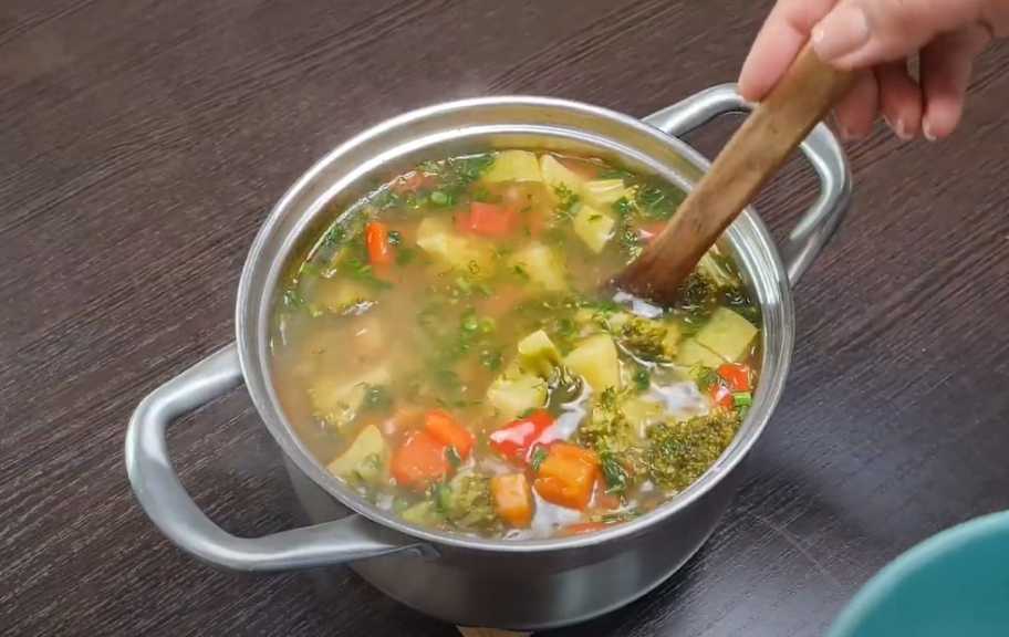 Recette : Soupe de légumes légère sans viande