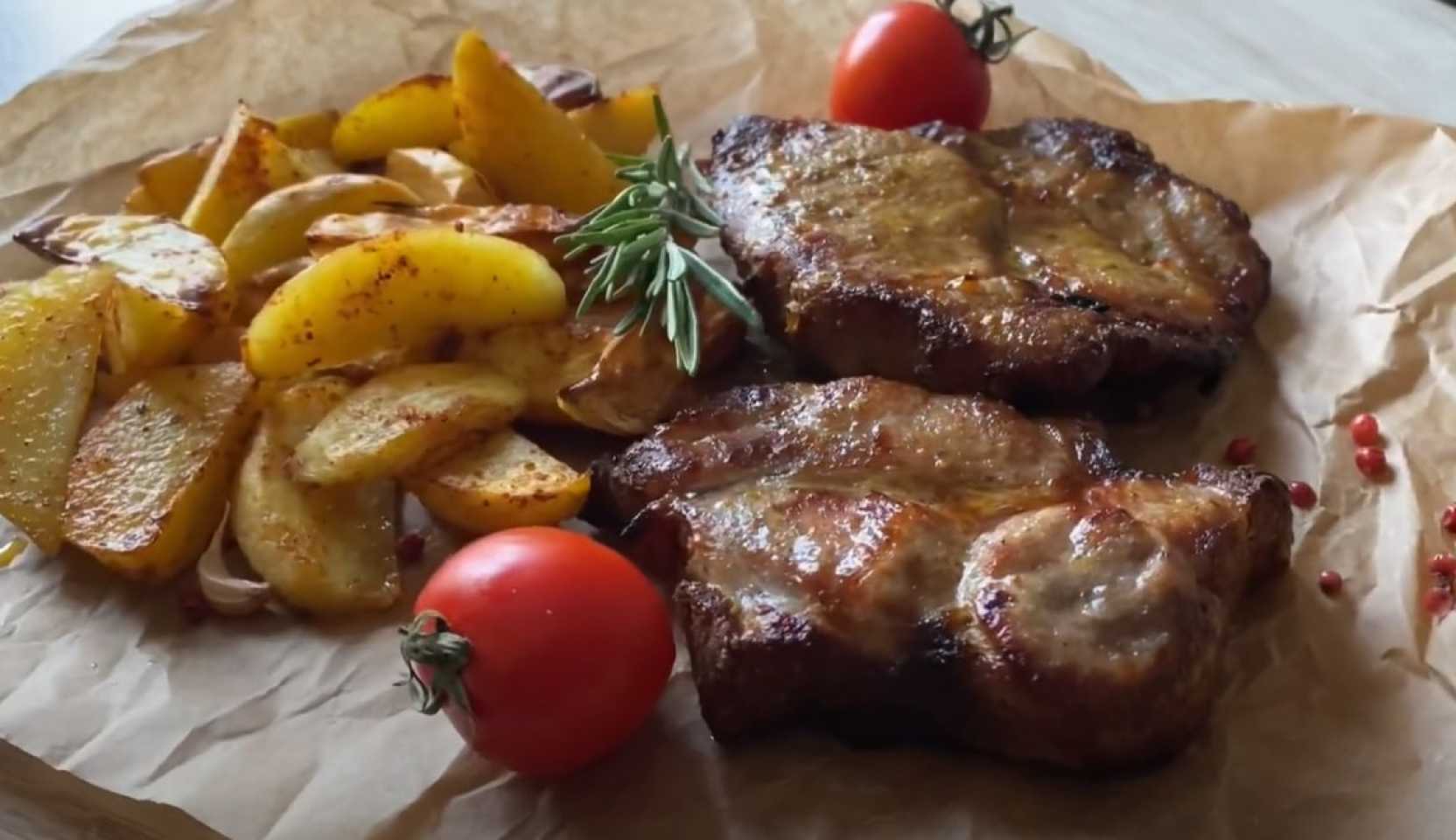 Image du plat : Steak accompagné de pommes de terre campagnardes