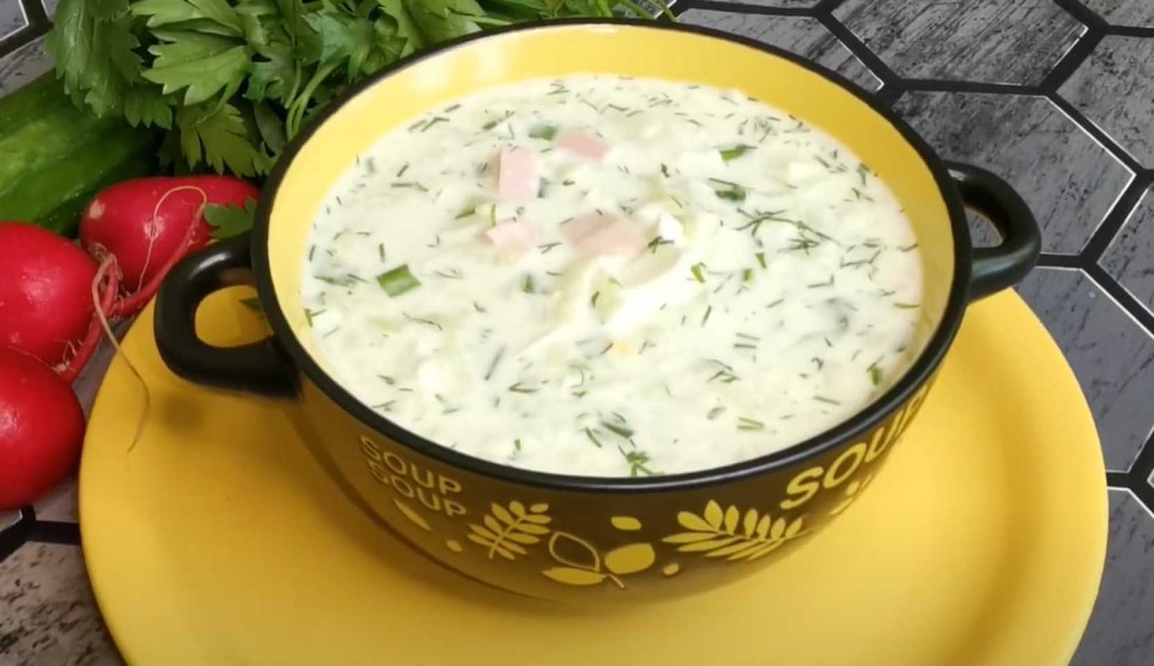 Image du plat : Okroshka aux radis et aux pommes de terre à l'eau