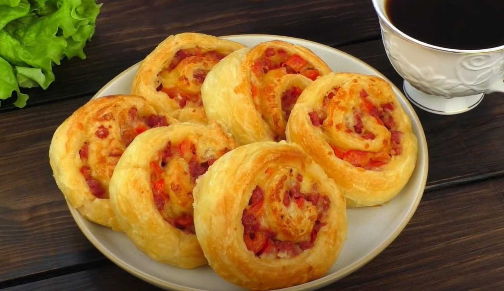 Image du plat : Pâte feuilletée fourrée à la saucisse et au fromage