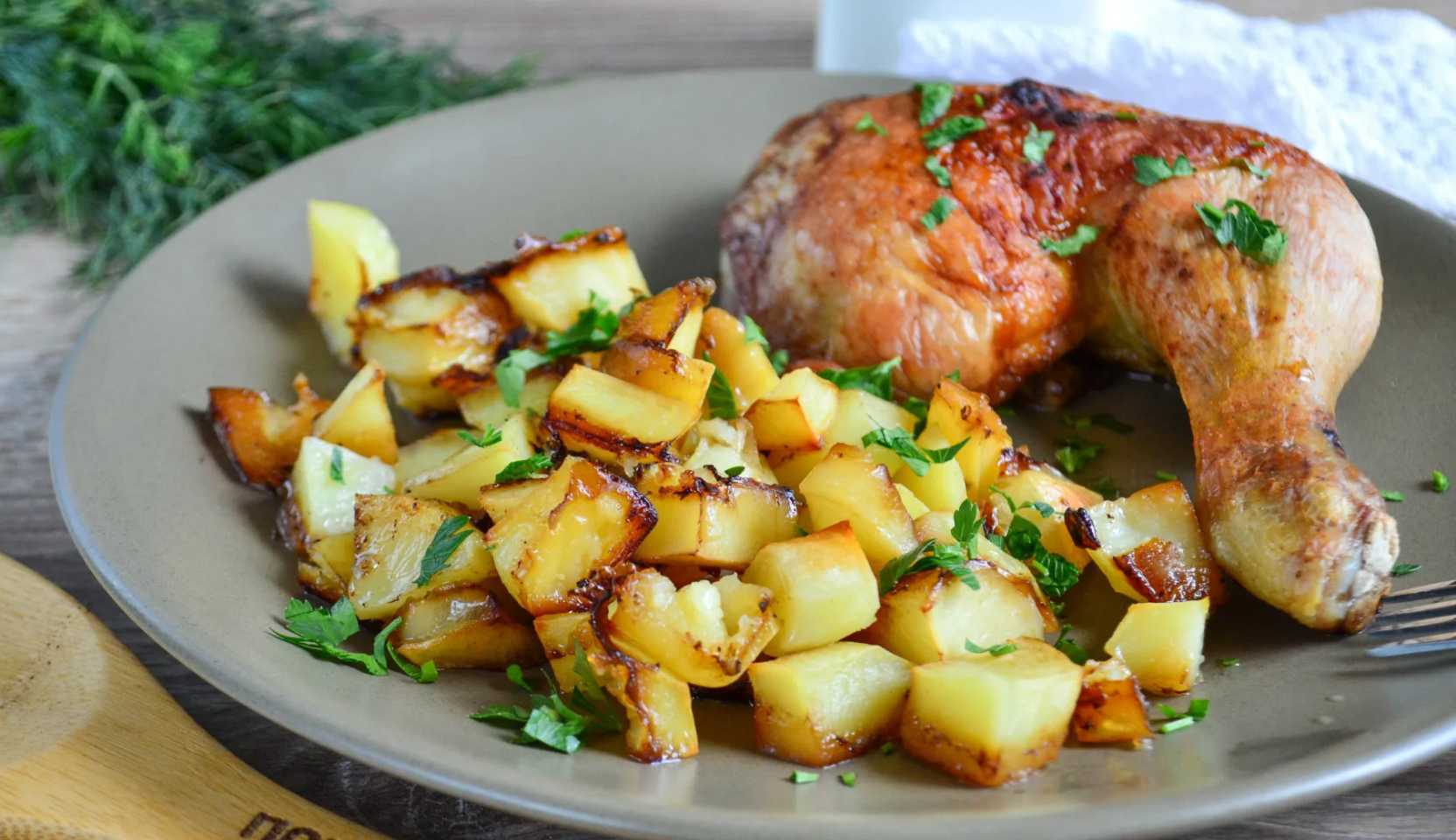 Image du plat : Cuisses de poulet accompagnées de pommes de terre et de carottes