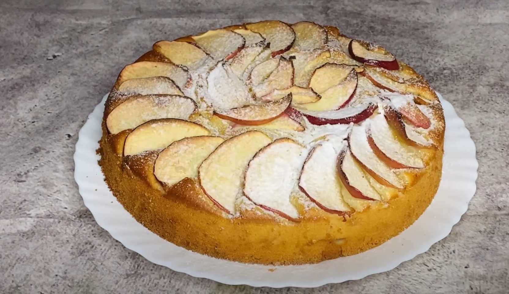 Image du plat : Charlotte aux pommes et au kéfir